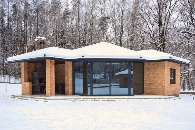 Red brick cottage